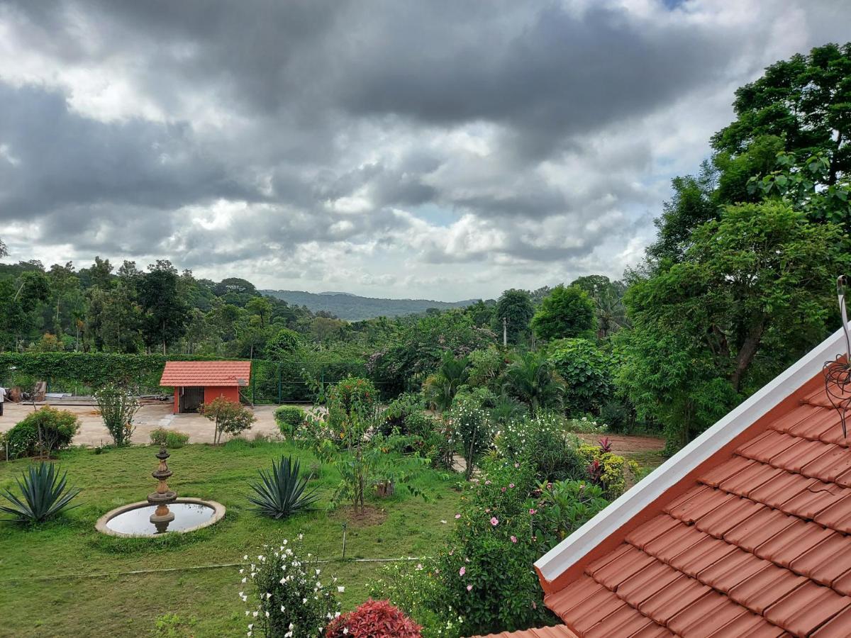 Robin Woods Homestay Sakleshpur Bagian luar foto